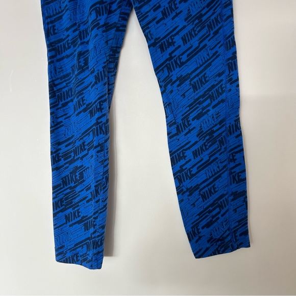 Nike Girls Logo Print Leggings - Picture 4 of 12